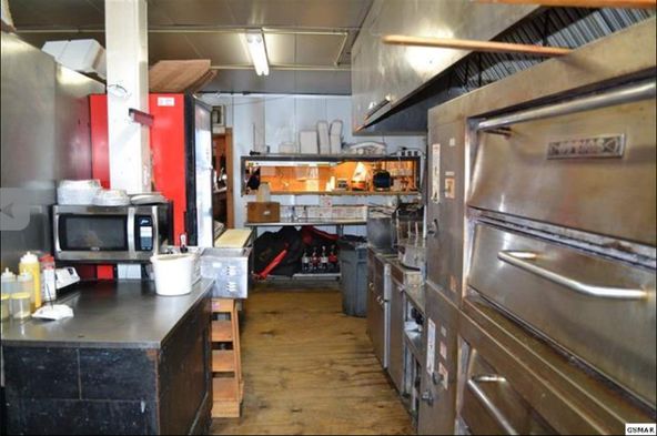 Luigi's Pizzeria: 1017 E Parkway, Gatlinburg, TN 37738